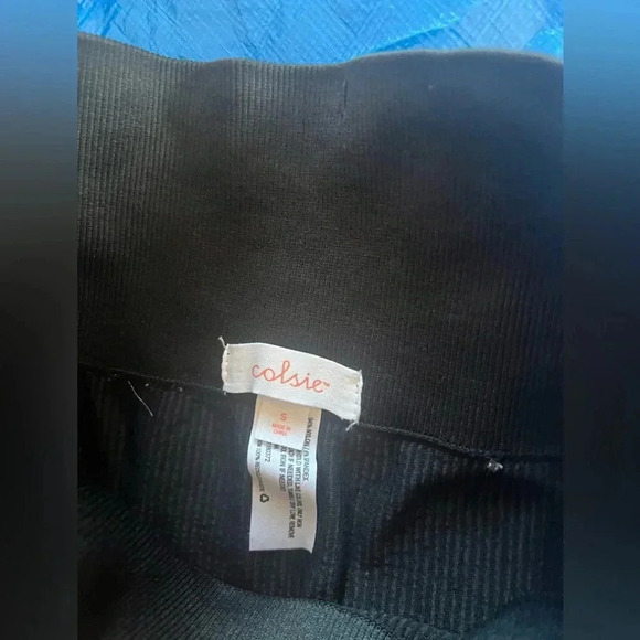 Colsie - Biker Shorts - Picture 2 of 3